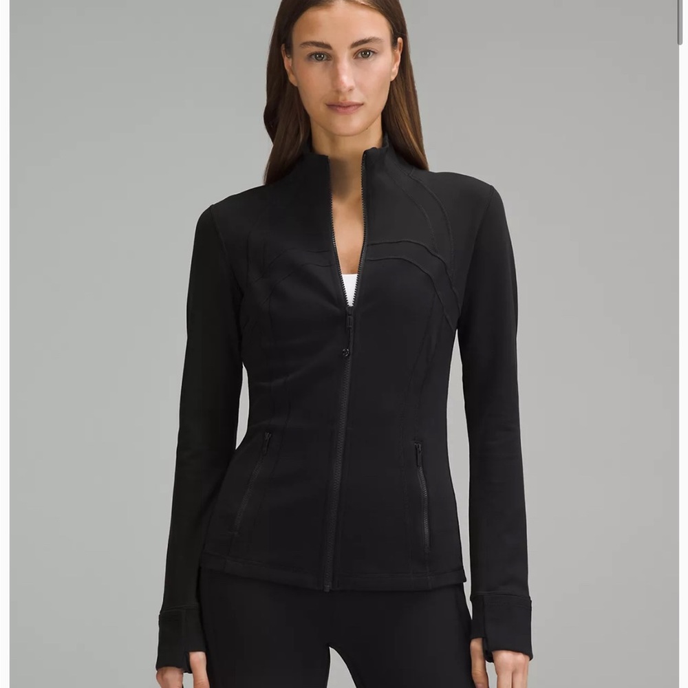 Perfect condition lulu lemon define jacket in black size 10